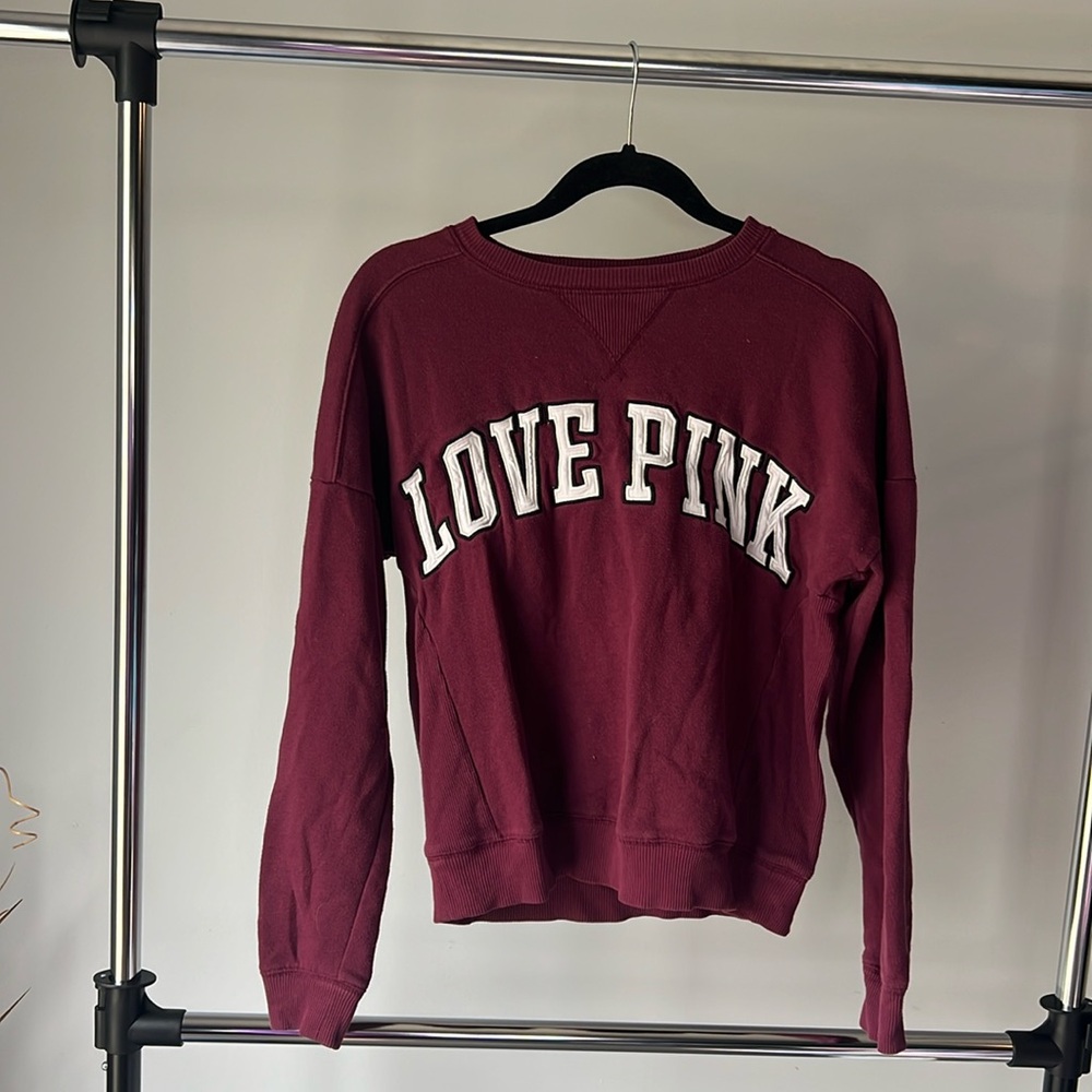 🩷 2017 Burgunday VS PINK Crewneck
